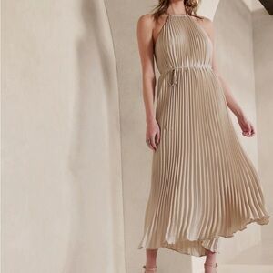 banana republic halter pleated maxi dress - oyster pearl